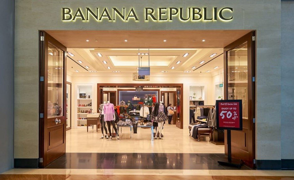 Banana Republic Marketing Mix