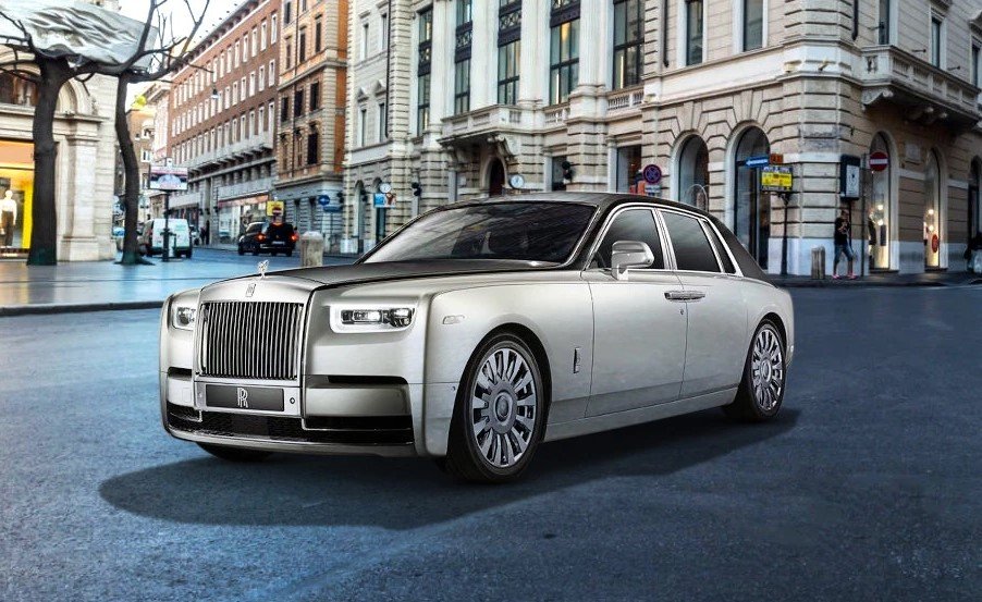 Rolls Royce Marketing Mix
